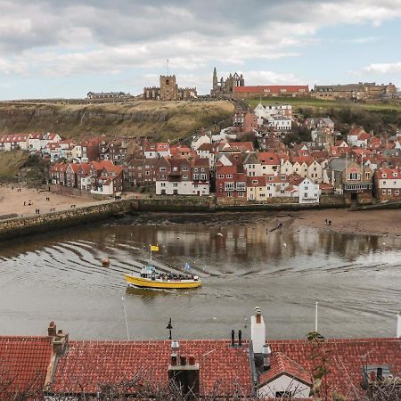The Surfers Bolt Hole Apartment Whitby Ngoại thất bức ảnh