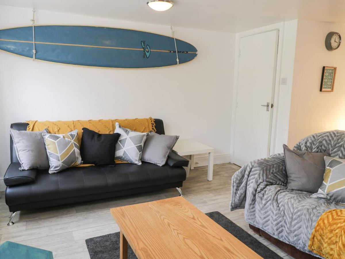 The Surfers Bolt Hole Apartment Whitby Ngoại thất bức ảnh