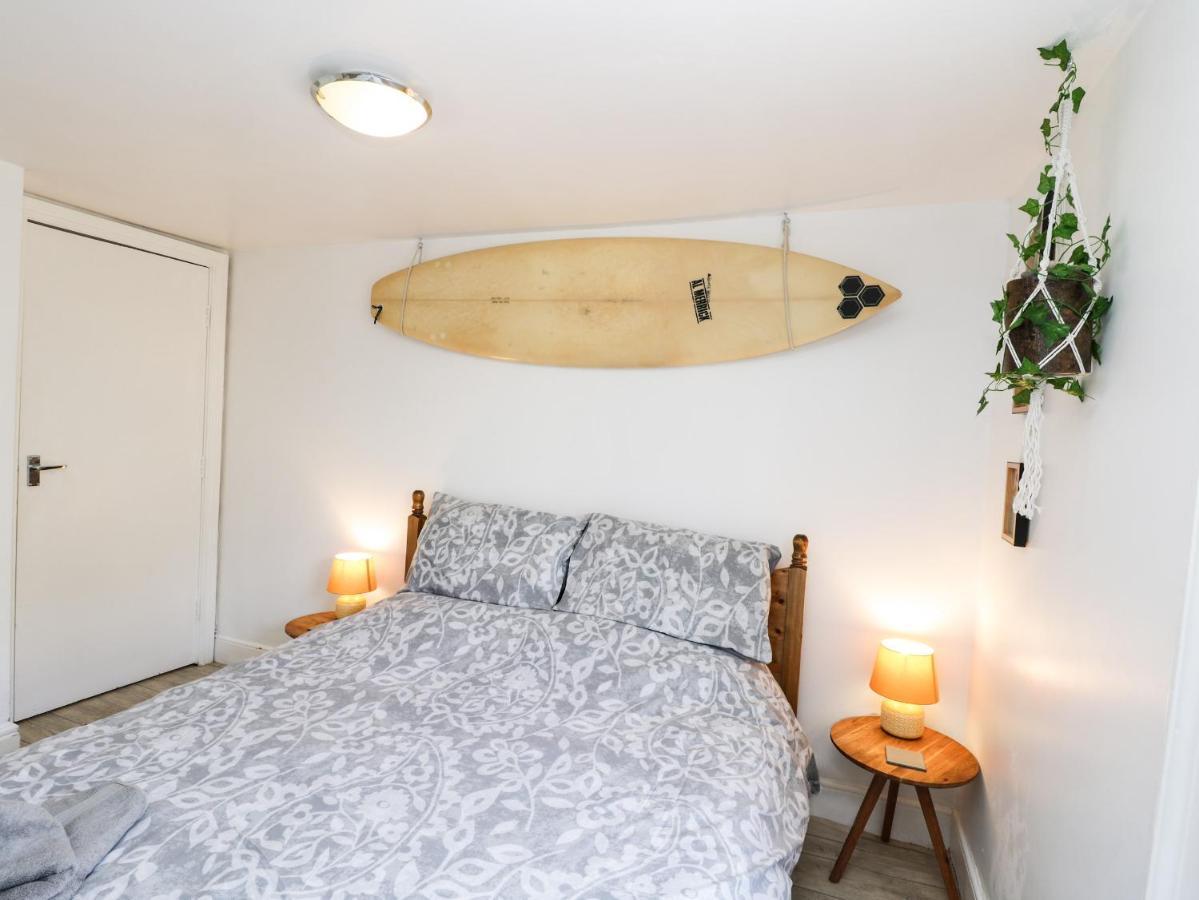 The Surfers Bolt Hole Apartment Whitby Ngoại thất bức ảnh